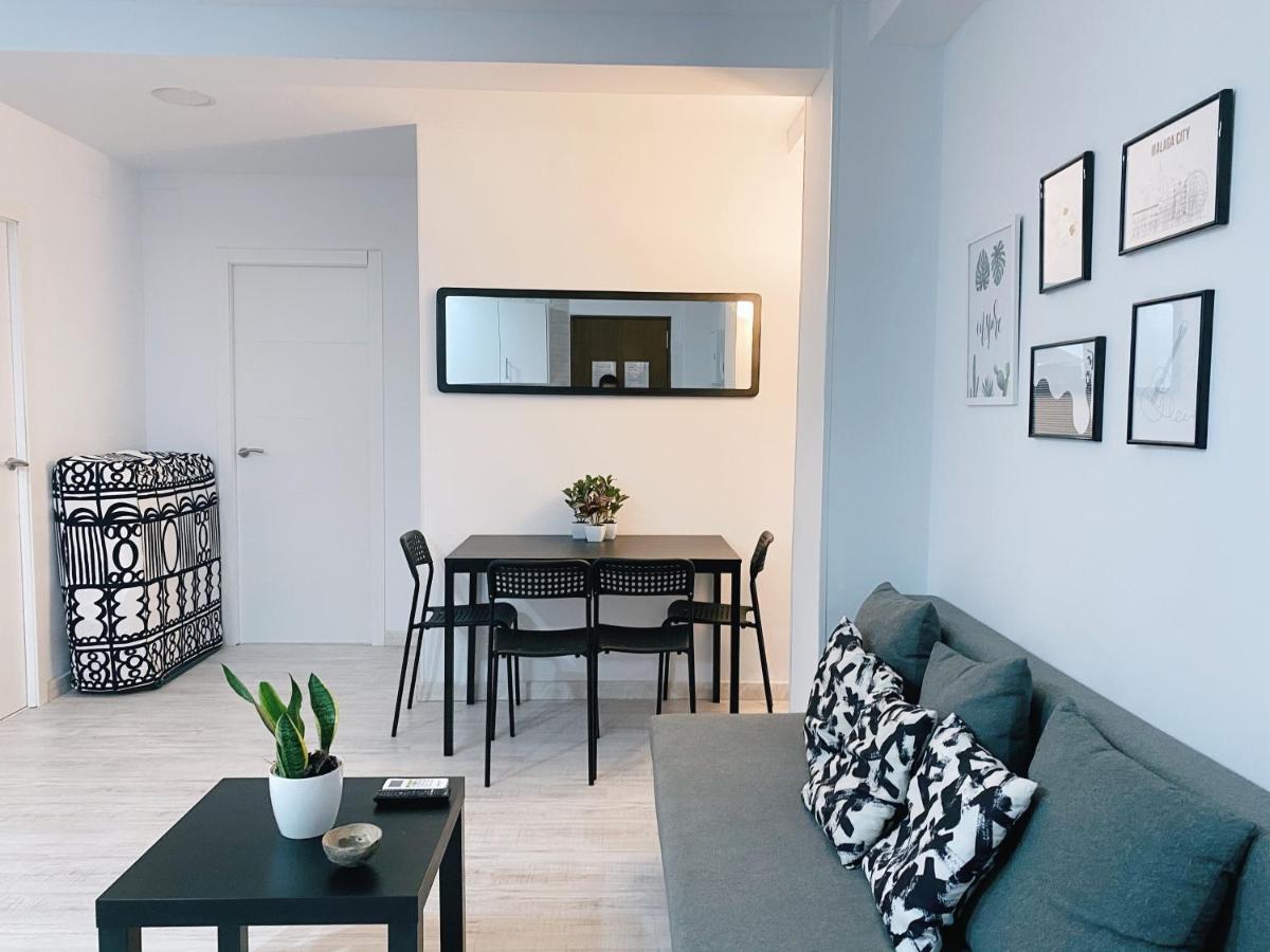 Gmc Turistics - La Casita De Atarazanas Lägenhet Málaga Exteriör bild